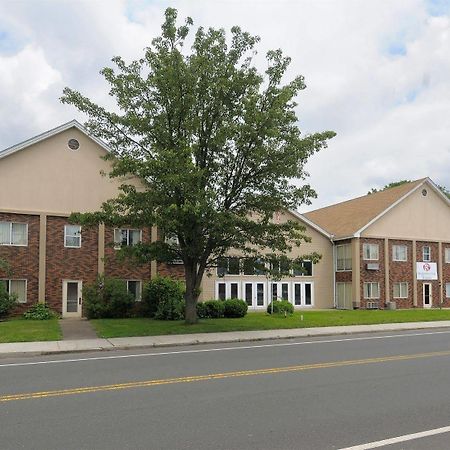 Regency Inn & Suites West Springfield Exterior foto